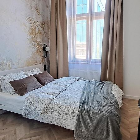 Lion Apartments - Premium Studio Krasków Eksteriør bilde